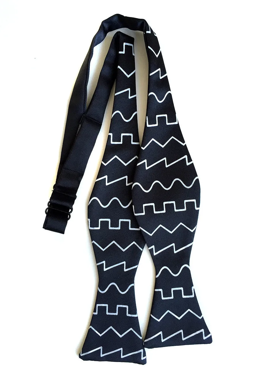 Oscillator Waves Bow Tie