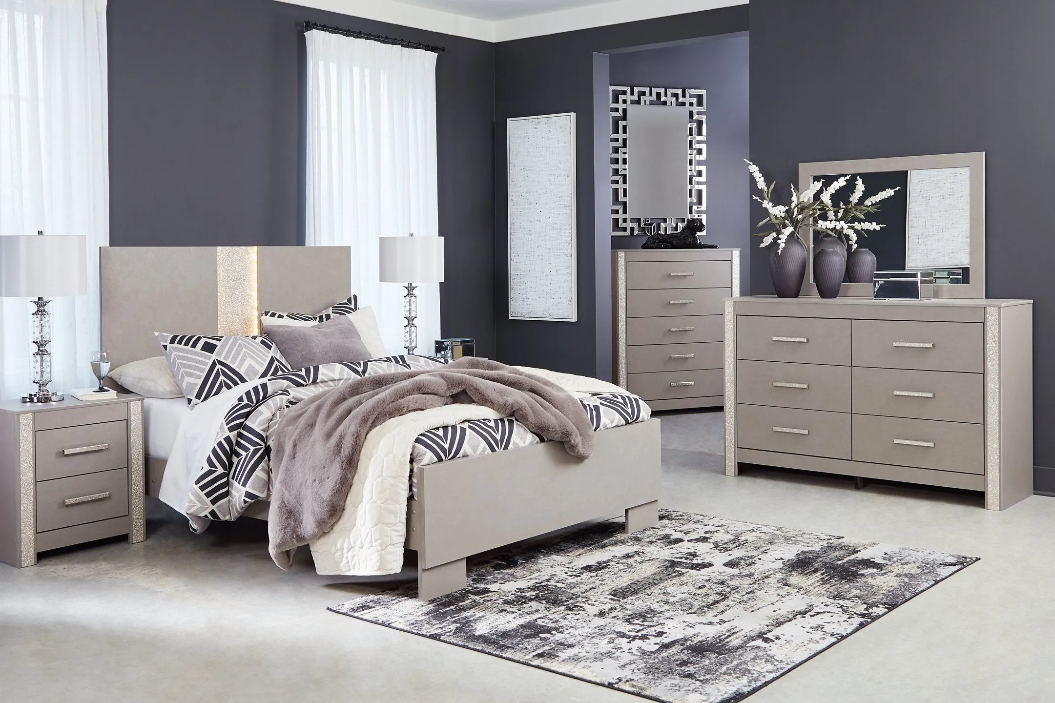 Surancha Bedroom Set